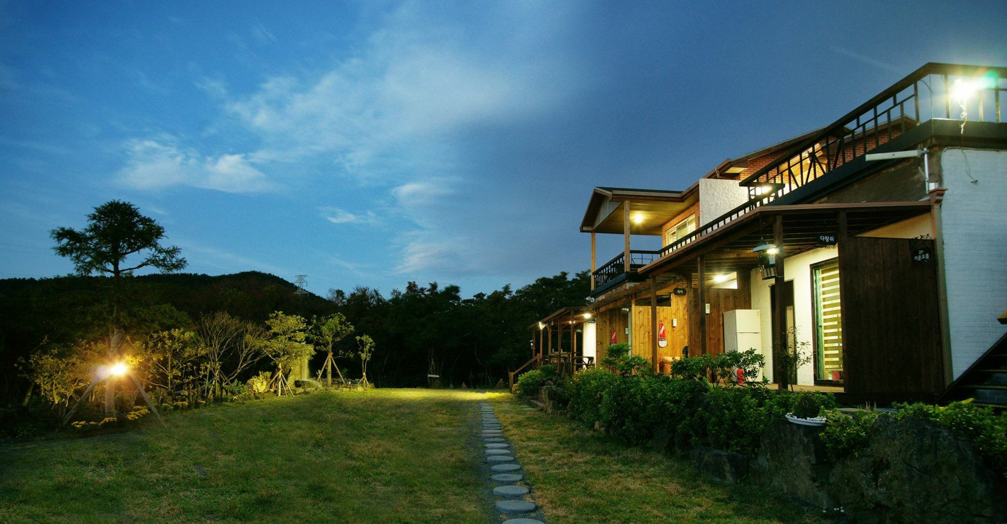 Gotjawal Geomunoreum Pension Jeju Exterior foto